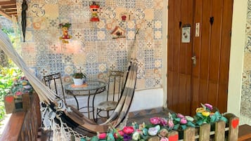 Quarto luxo (Hibisco) | Roupas de cama antialérgicas, frigobar, Wi-Fi de cortesia, roupa de cama