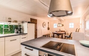 Kühlschrank, Herdplatte, Geschirrspüler