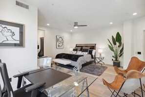 2 camere, una scrivania, ferro/asse da stiro, Wi-Fi