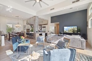 Smart TV, fireplace, offices