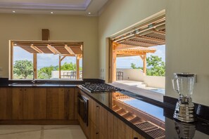 Fridge, microwave, oven, stovetop - Villa WOW: 1 million dollar ocean + sunset view (Las Terrenas)
