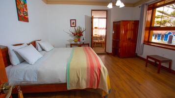 Comfort Double Room | In-room safe, soundproofing, free WiFi