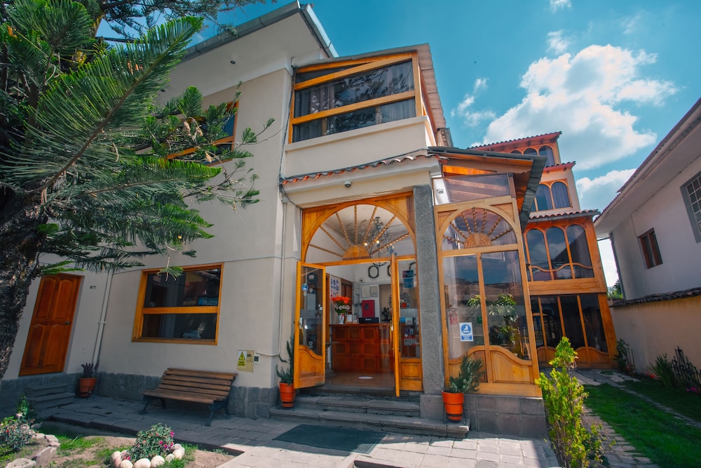 HOTEL CENTENARIO INN image