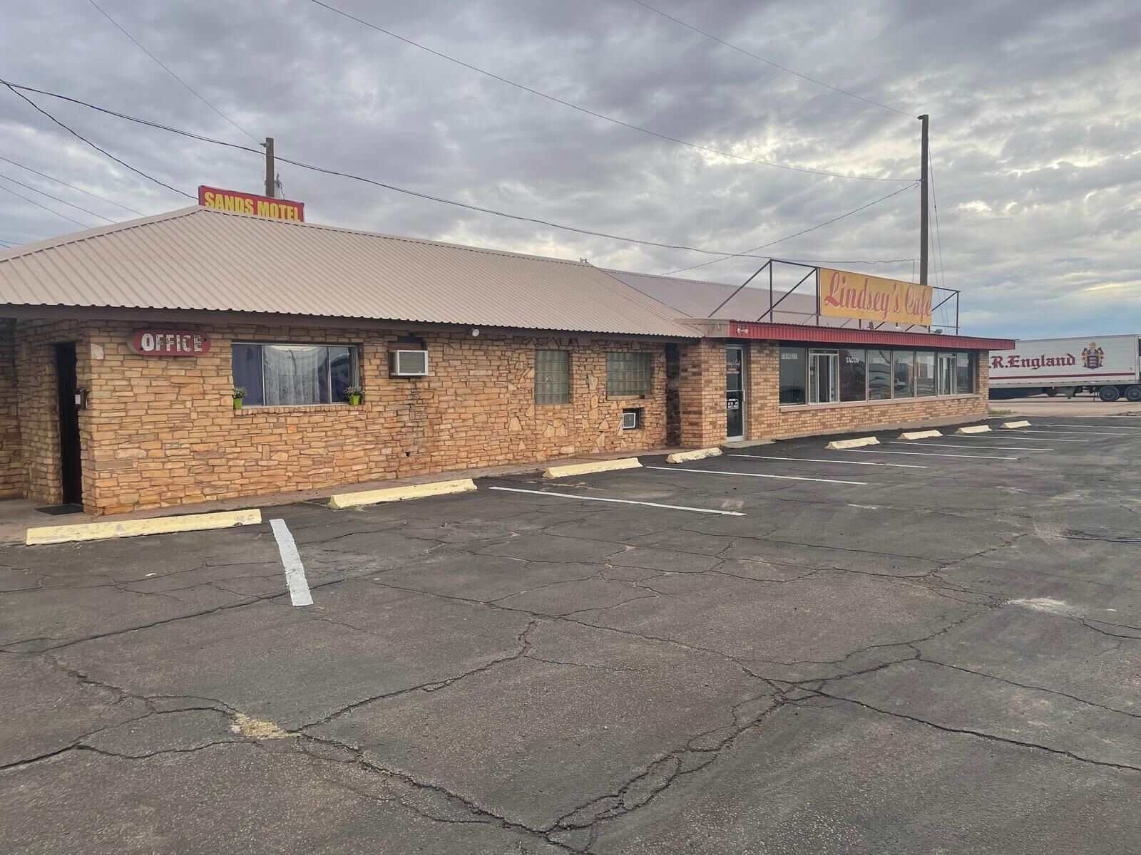 واجهة المنشأة