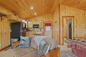 Smart TV - Ruth's Retreat on South Holston River  (Bristol)
