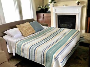 5 bedrooms, iron/ironing board, free WiFi, bed sheets - South Hampton Golf Club Historic Saint Augustine Large Porch (St. Augustine)