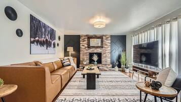 Smart TV, table football