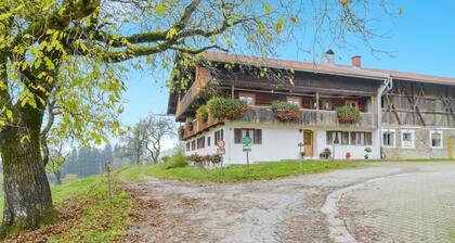 Holiday Apartment "Sommerwind" with Mountain View, Garden & Balcony