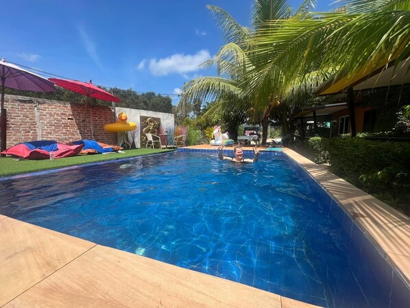 32-inch Smart TV with digital channels, TV - At Thara Aonang (Krabi)