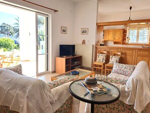 TV, DVD player, stereo