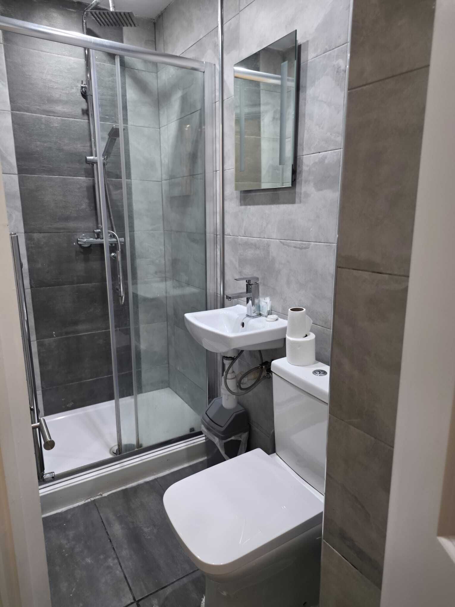 Photo - Golders Park Hotel