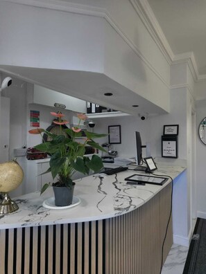 Reception - Golders Park Hotel (London)