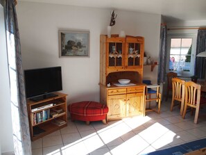 TV - Holiday home Deichgraf (Wittmund)