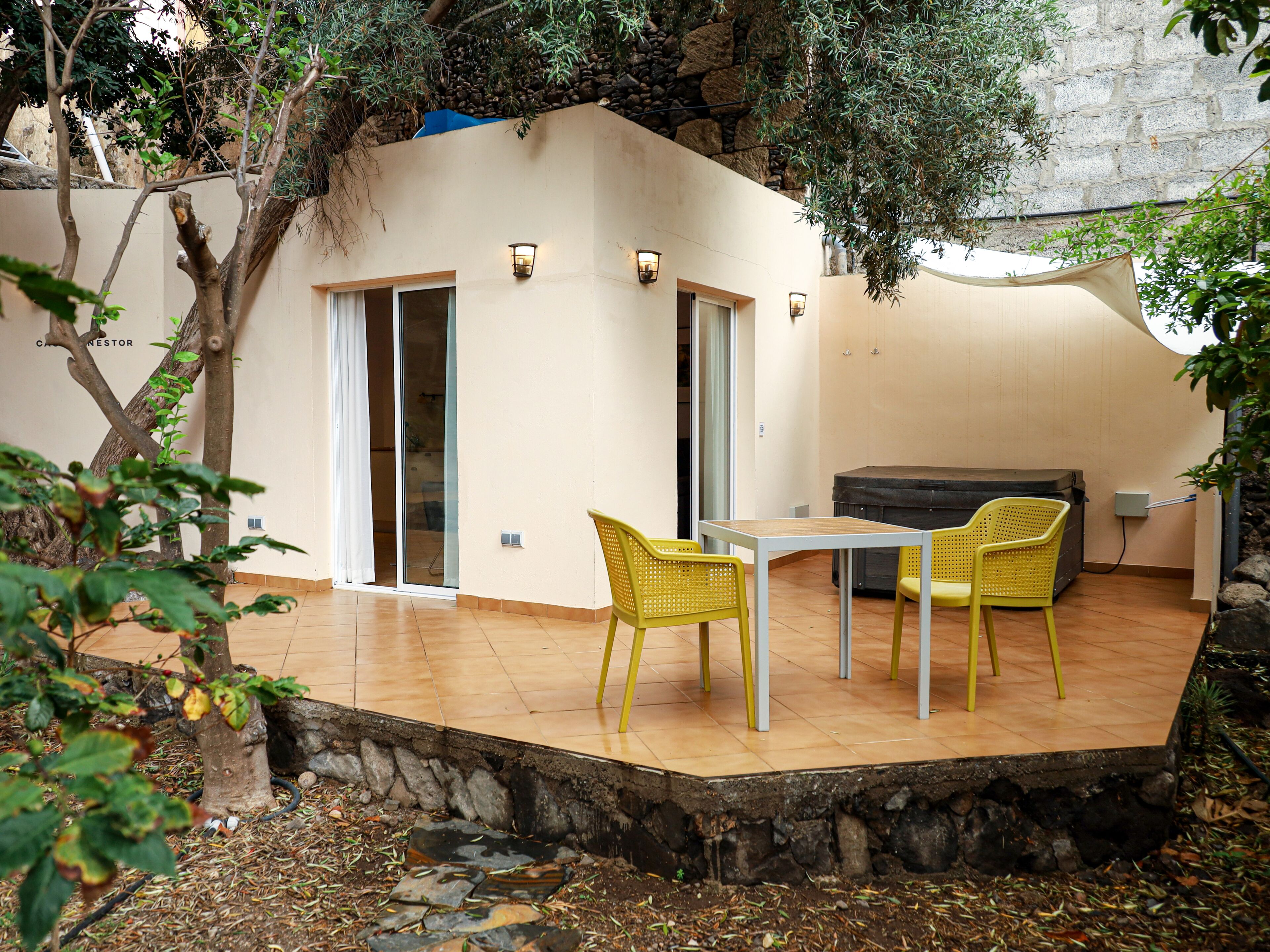 デラックス スイート スパ浴槽 ガーデンビュー | テラス / パティオ