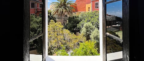 Vue sur la ville depuis l’hébergement