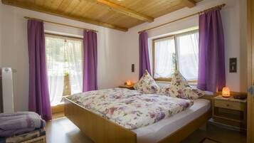 Apartment, Balcony (1) | 2 bedrooms, free cots/infant beds, free WiFi, bed sheets