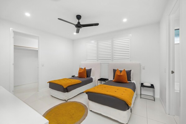 4 bedrooms, iron/ironing board, travel crib, free WiFi