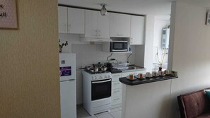 Frigorifero, microonde, forno, macchina per tè/caffè