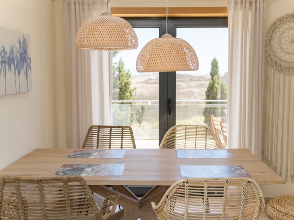 Dining - Casa Kama - modern house near Sagres (Altos de Raposeira)