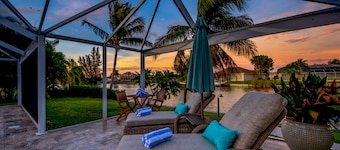 Impressive & Regal - Salt Water Pool, Kayaks and Pool Table - Villa Majestic - Roelens Vacations