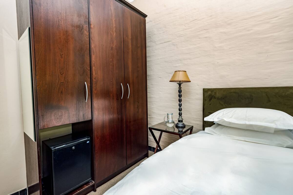 Pillowtop beds, minibar, in-room safe, desk