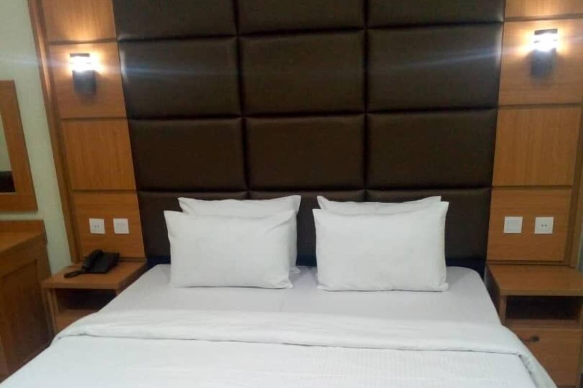 Wi-Fi de cortesia, roupa de cama