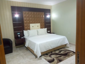 Wi-Fi de cortesia, roupa de cama