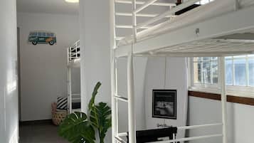 6 bedrooms, WiFi