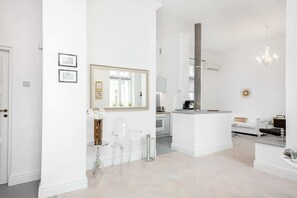Interior - Stylish Studio with Air Conditioning | The Strict Centre of Warsaw (Warszawa)