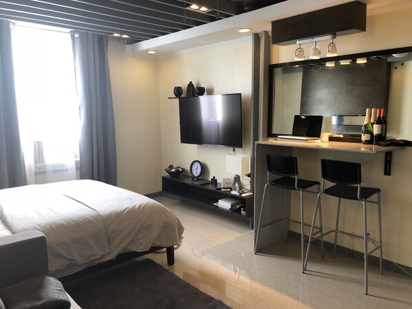 Studio Executive | Mörkläggningsgardiner, strykjärn/strykbräda, gratis wi-fi och sängkläder