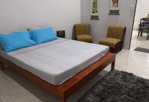 1 bedroom, iron/ironing board, WiFi, bed sheets