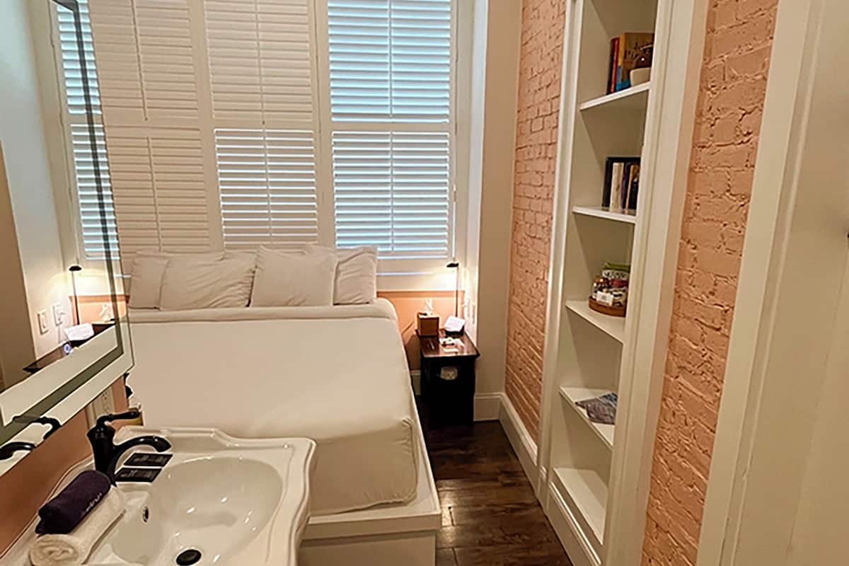 Standard Room (King Quarters with Twin Loft)