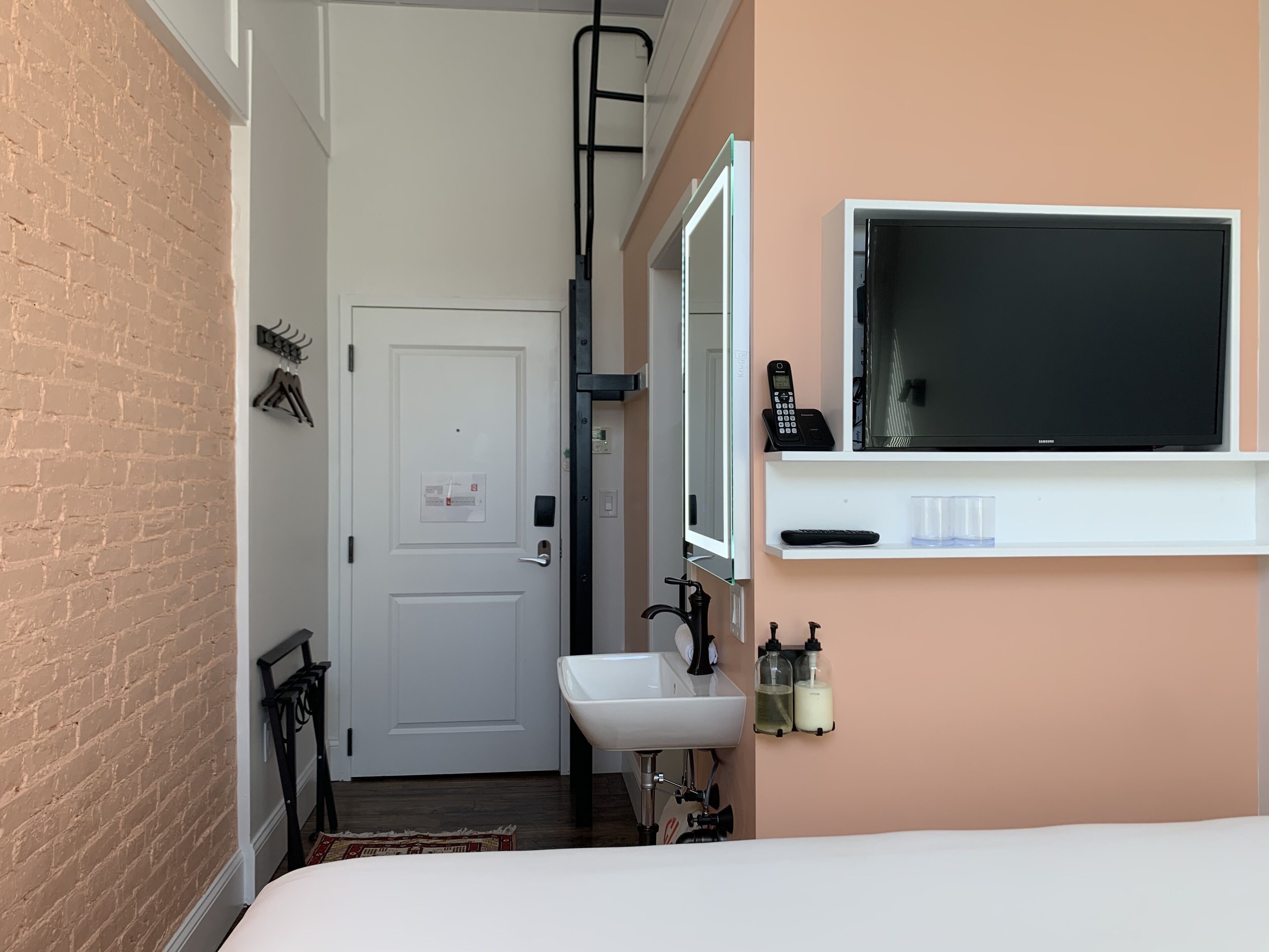 standard room (king quarters with twin loft) | 1 bedroom, premium bedding, individually decorated