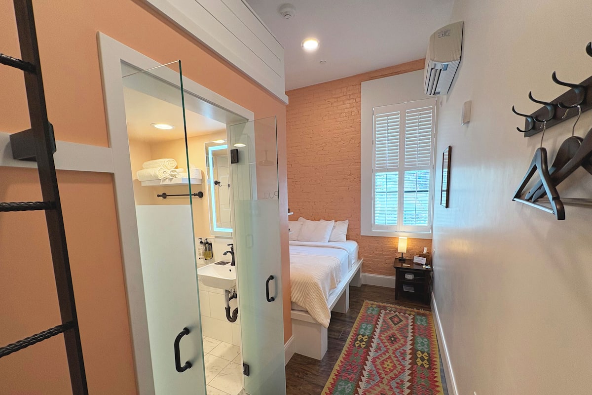 Standard Room (King Quarters with Full Loft)
