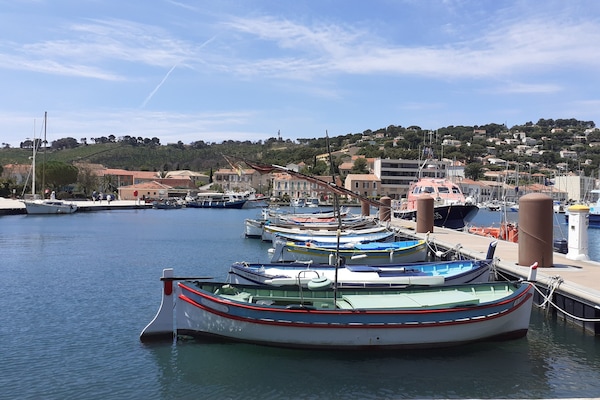 Marina