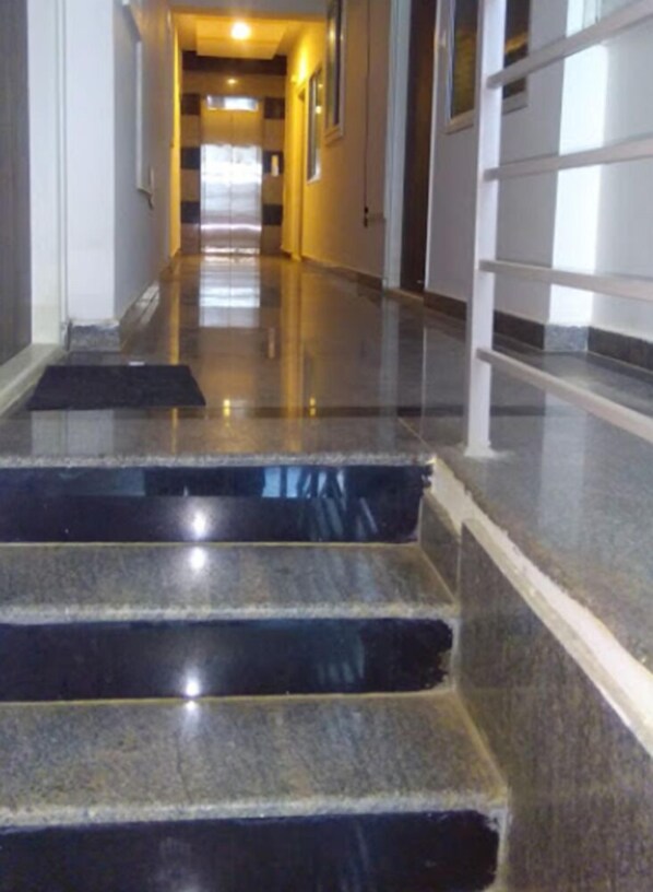 Staircase - Ambrosia Hotel and Service Apartments (Bengaluru)