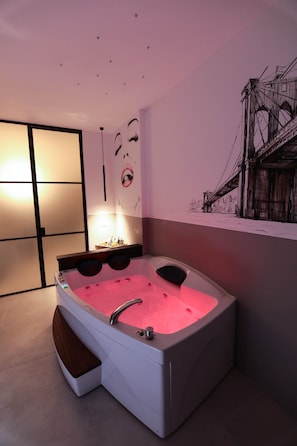 Studio Suite (Nord America) | Jetted tub - O.Effe. Global Suites at Vatican (Rome)