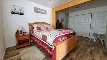 1 bedroom, desk, iron/ironing board, free WiFi