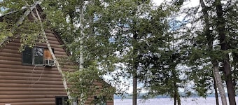 Great Pond Waterfront: Dog-friendly Home Near Colby College