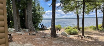Great Pond Waterfront: Dog-friendly Home Near Colby College