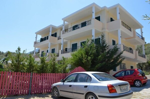 Exterior - Katsenos Studios (Lefkada)