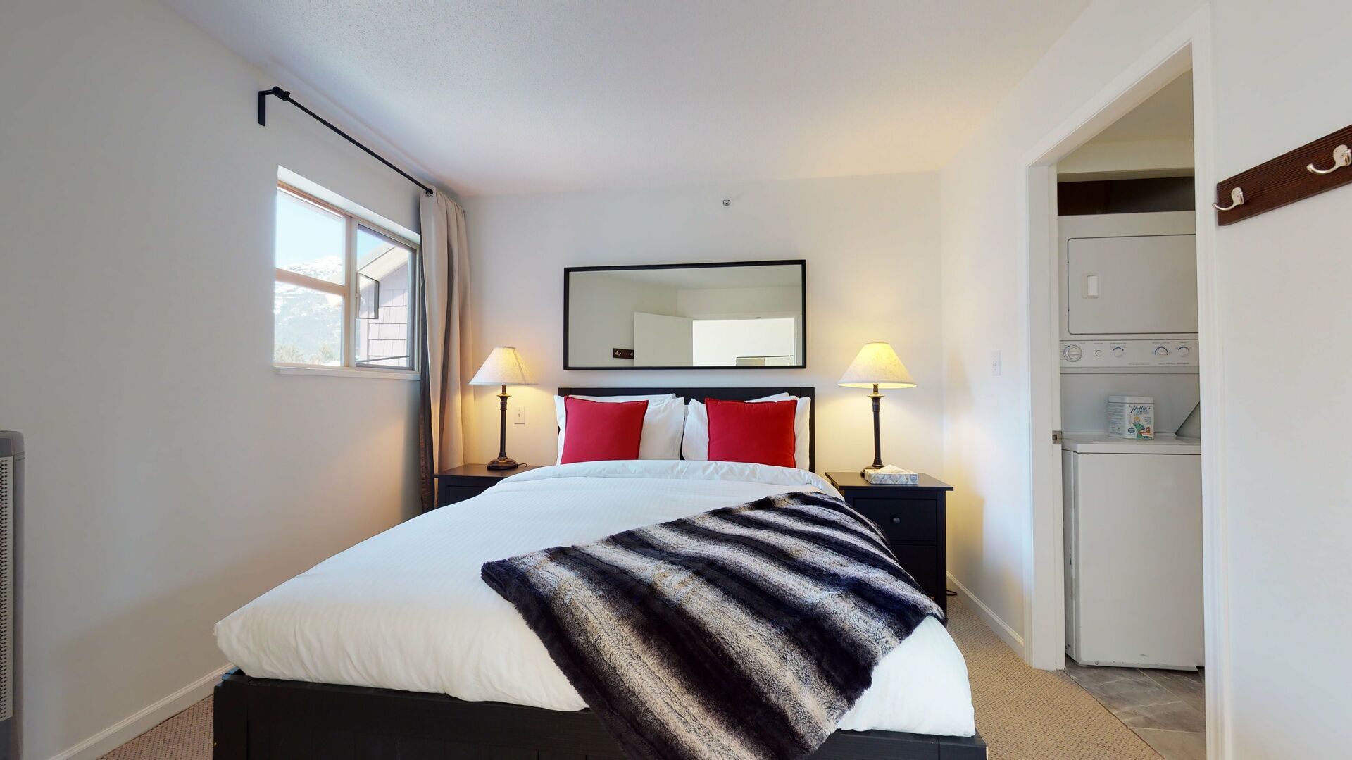 2 chambres, fer et planche à repasser, Wi-Fi gratuit, draps fournis