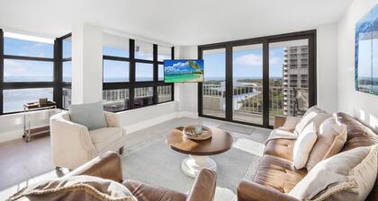 Beachfront Condo With Panoramic Ocean Views and Pool