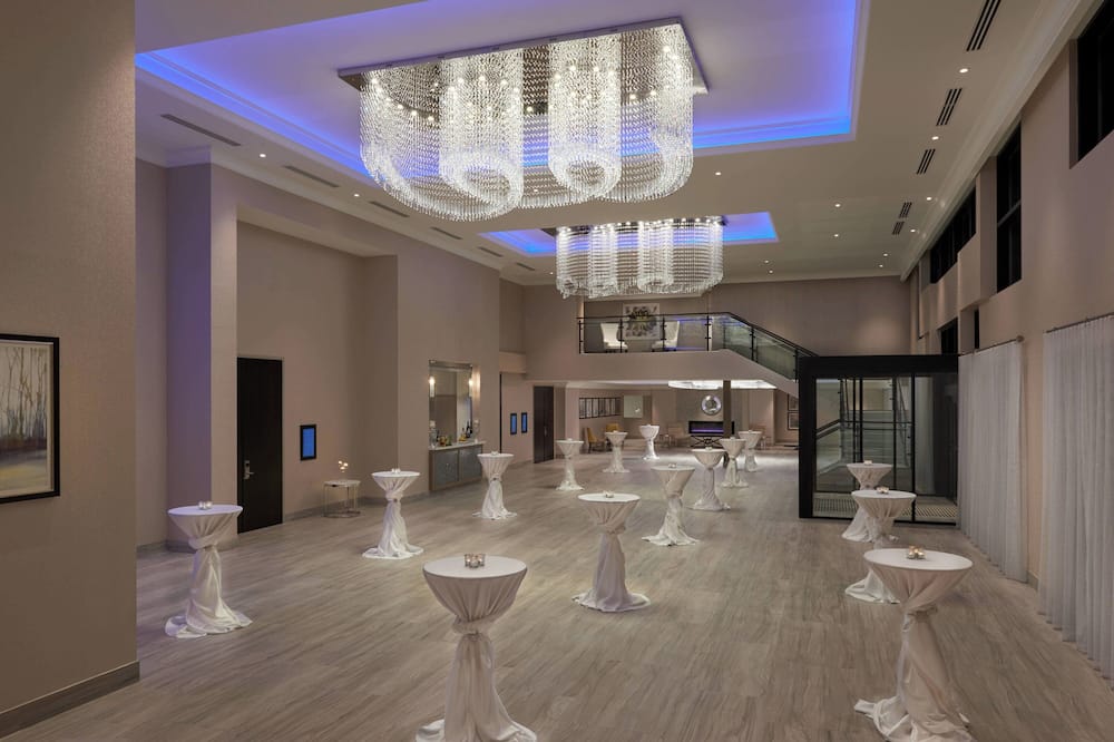 TownePlace Suites by Marriott Oshawa