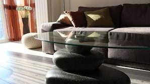 Unclassified image, 5 of 28, button - John's Place - Designer Flat Center Kiev (Kyiv)