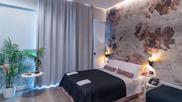Triple Room, Jetted Tub (King) | 1 bedroom, Frette Italian sheets, premium bedding, down duvets