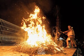 Esterni