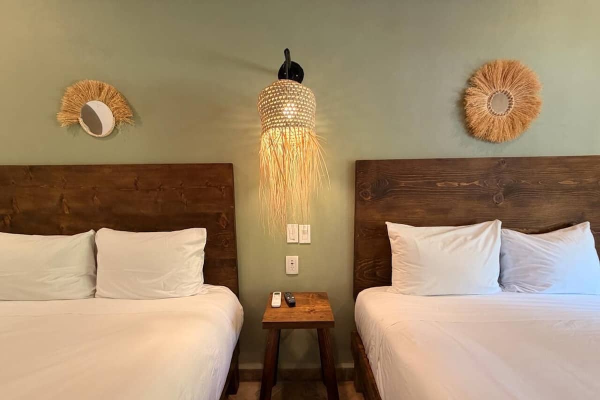Classic Double or Twin Room | WiFi (free), bed sheets