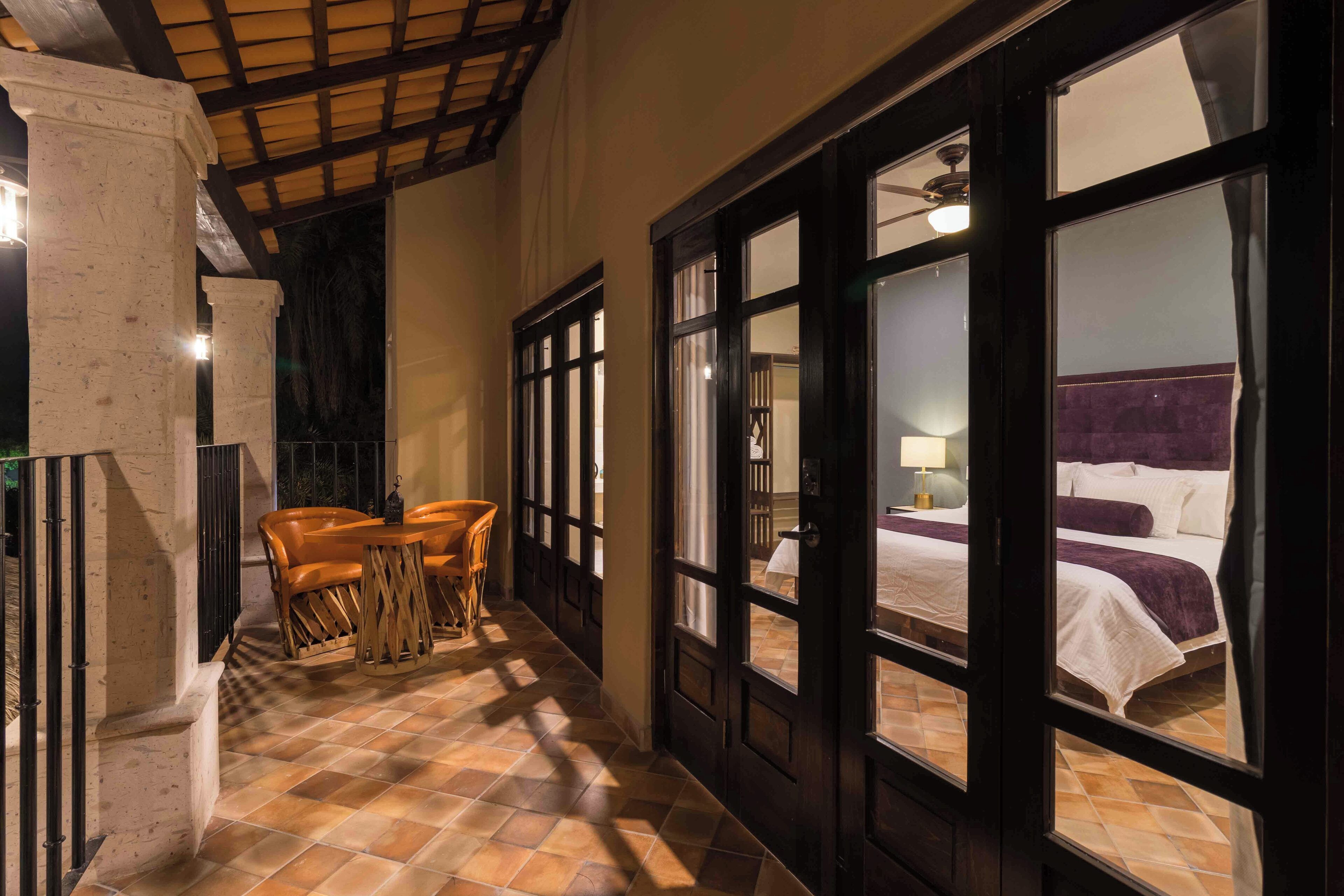 Habitación Premium, 1 cama King size, para no fumadores, vista a la alberca | Terraza o patio