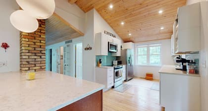 Lakeside, MI - Neu gelistetes Ferienhaus mit Zugang zum Strand! BUCHEN SIE IHREN HERBST-AUSFLUG